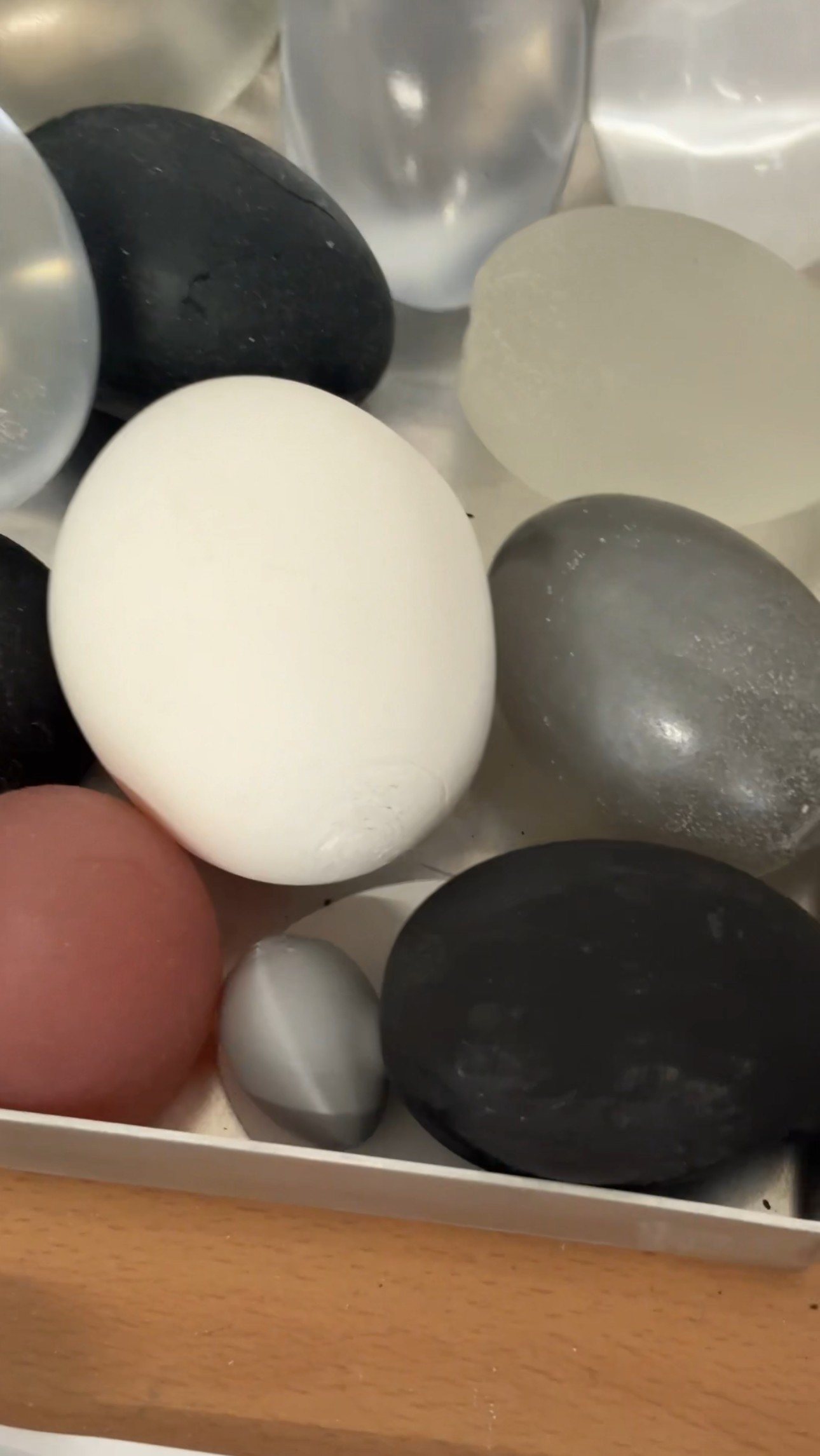 Sohee Goo, egg-shaped objects